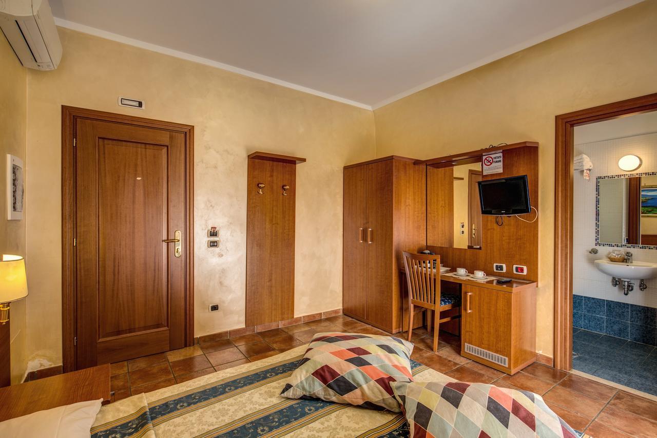 Hotel Maryelen 2 Ρώμη Εξωτερικό φωτογραφία